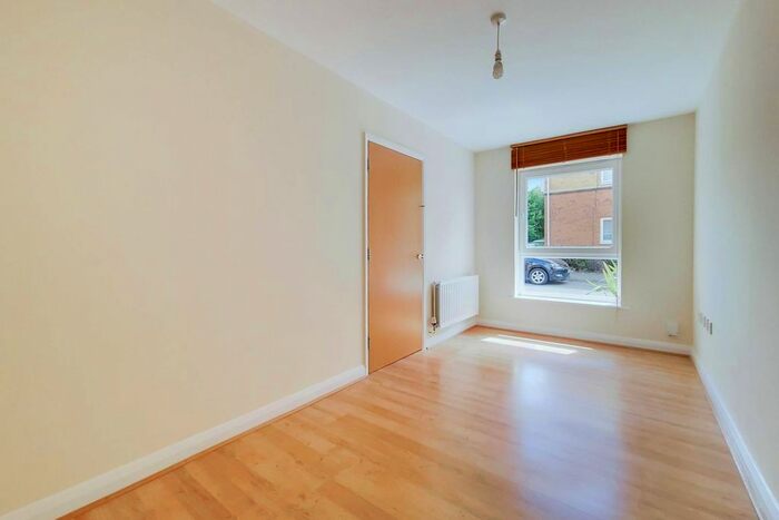 4 Bedroom Terraced House To Rent In Manning Gardens, Croydon, CR0