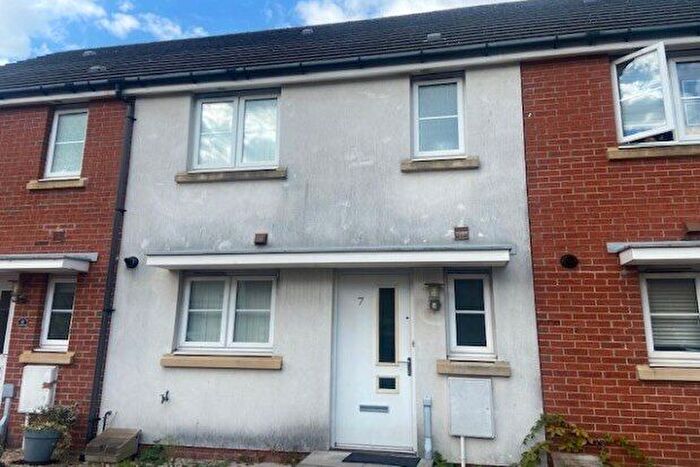 3 Bedroom Property To Rent In Coles Close, Swansea, SA1