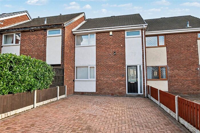 2 Bedroom Town House For Sale In Forsythia Avenue, East Ardsley, Wakefield, West Yorkshire, WF3