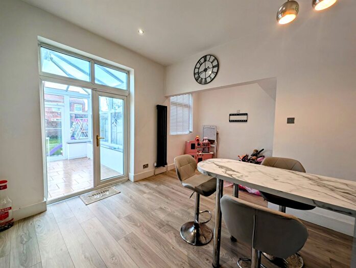 3 Bedroom End Of Terrace House For Sale In Easton Road, New Ferry, Wirral, CH62