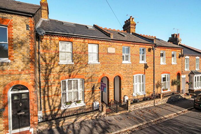 4 Bedroom Terraced House For Sale In Grove Road, Windsor, SL4