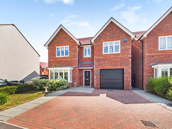 4 Bedroom Detached House For Sale In Morlands Drive, Weston Turville, HP22