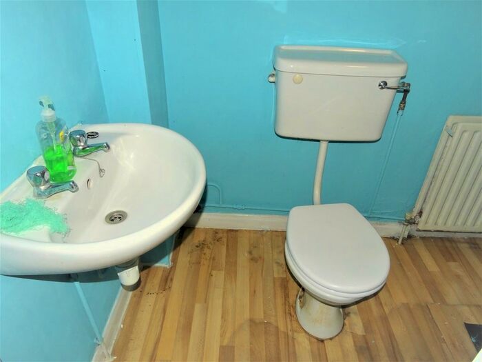1 Bedroom Flat To Rent In North Parade, North Road, Southall UB1