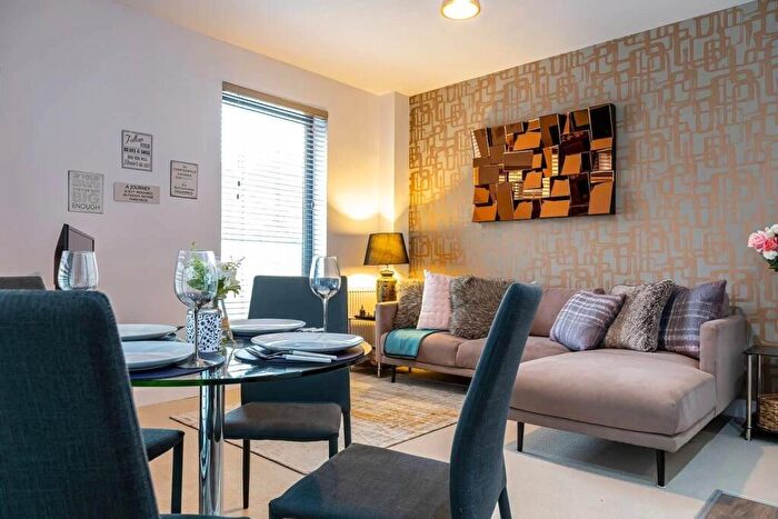 2 Bedroom Apartment To Rent In Honduras Wharf, Summer Lane, Birmingham, B19