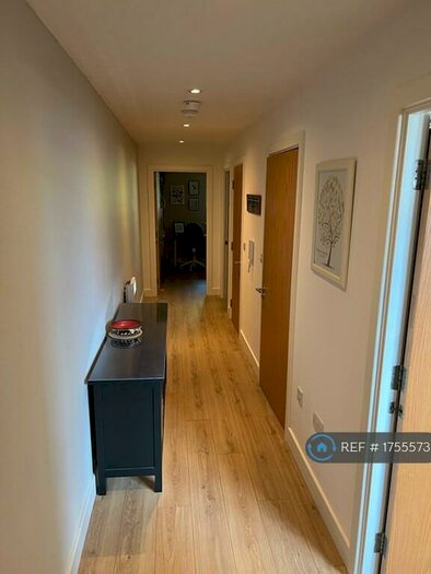 2 Bedroom Flat To Rent In Meath Crescent, London, E2
