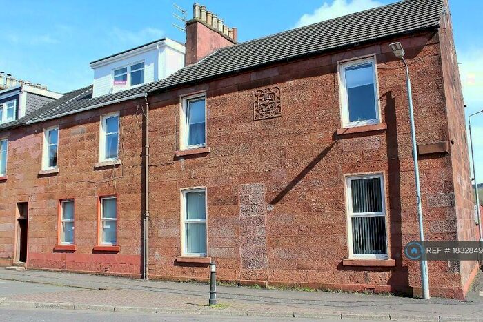 2 Bedroom Flat To Rent In Middleton Street, Alexandria, G83