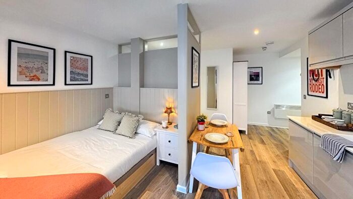 Studio To Rent In Platinum Windsor- Studio |Verney St, EX1