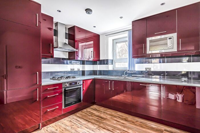 3 Bedroom Flat To Rent In Maitland Park Villas, Belsize Park, London, NW3