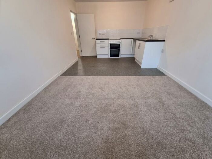 1 Bedroom Flat To Rent In Abbelaine Court Laburnum Drive, Newport, NP19