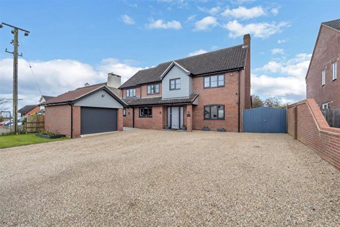 6 Bedroom Detached House For Sale In Hepworth Road, Barningham, IP31
