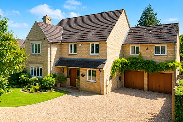 5 Bedroom Detached House For Sale In Strathmore, Farthinghoe, Northamptonshire, NN13