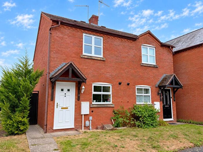 2 Bedroom Semi-Detached House For Sale In Wadleys Close, Bidford-On-Avon, Alcester, B50