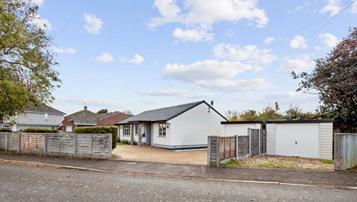 3 Bedroom Bungalow For Sale In Crossways, Dorset, DT2
