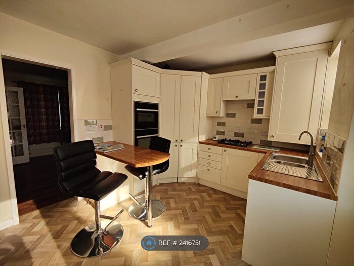 3 Bedroom Semi-Detached House To Rent In Warwick Avenue, Derby, DE23