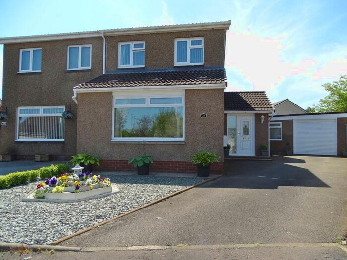 2 Bedroom Semi-Detached House For Sale In St. Serfs Grove, Clackmannan, FK10