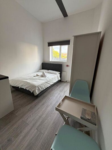 Studio To Rent In , HA8