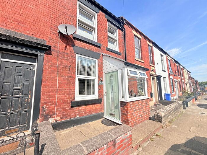 2 Bedroom Terraced House For Sale In Cheetham Hill Road, Dukinfield, SK16