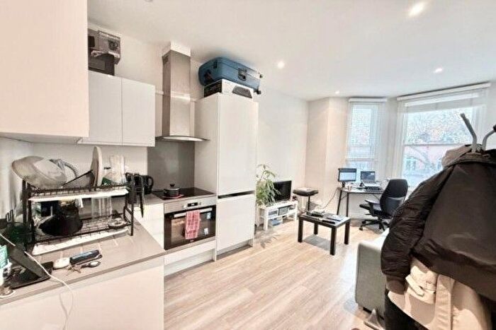 1 Bedroom Flat To Rent In Randolph Avenue, London, W9