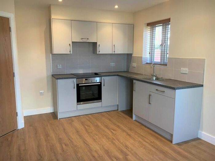2 Bedroom Flat To Rent In Matthew Hatton Court, Easingwold, YO61