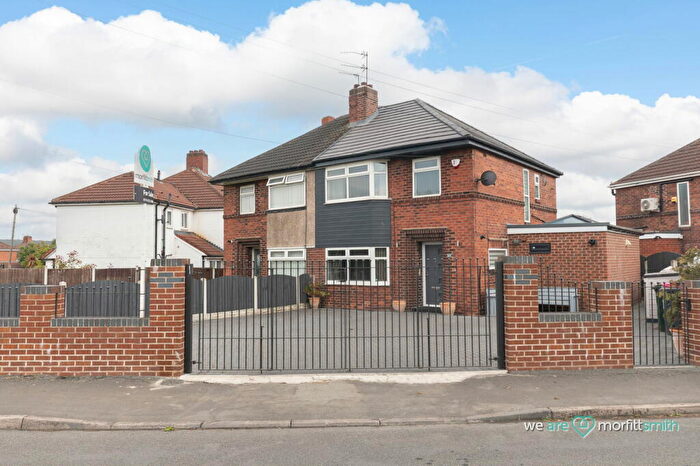 3 Bedroom Semi-Detached House For Sale In Brinsworth Road, Brinsworth, S60