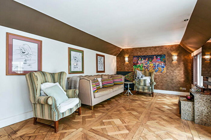 4 Bedroom Detached House For Sale In Bramdean Cottage, Bramdean, Alresford, SO24