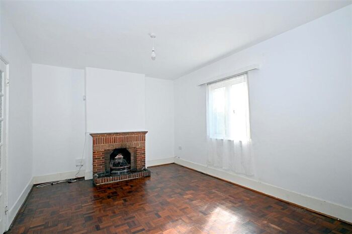 2 Bedroom End Of Terrace House For Sale In Church Street, Old Town, Eastbourne, BN21