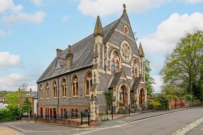 2 Bedroom Maisonette To Rent In Granville House, Sutton Gardens, Winchester, SO23