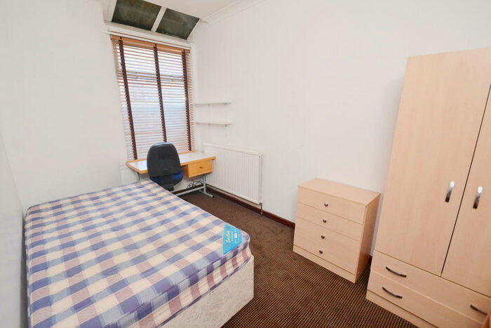 5 Bedroom Terraced House To Rent In Standish Road, Fallowfield, Manchester, M14