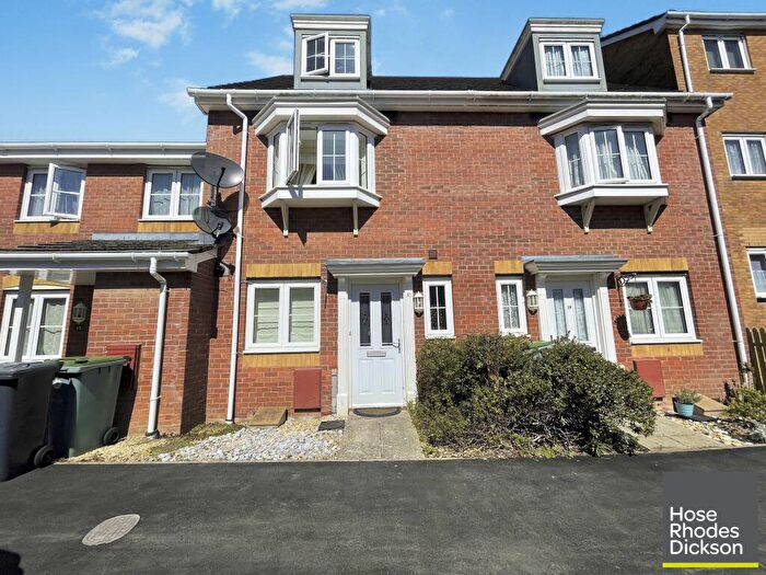 5 Bedroom Semi-Detached House To Rent In Snowberry Road, Newport, PO30