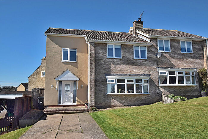 3 Bedroom Semi-Detached House For Sale In Penn Road, Richmond, DL10