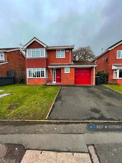 4 Bedroom Detached House To Rent In Blackstitch Lane, Redditch, B97