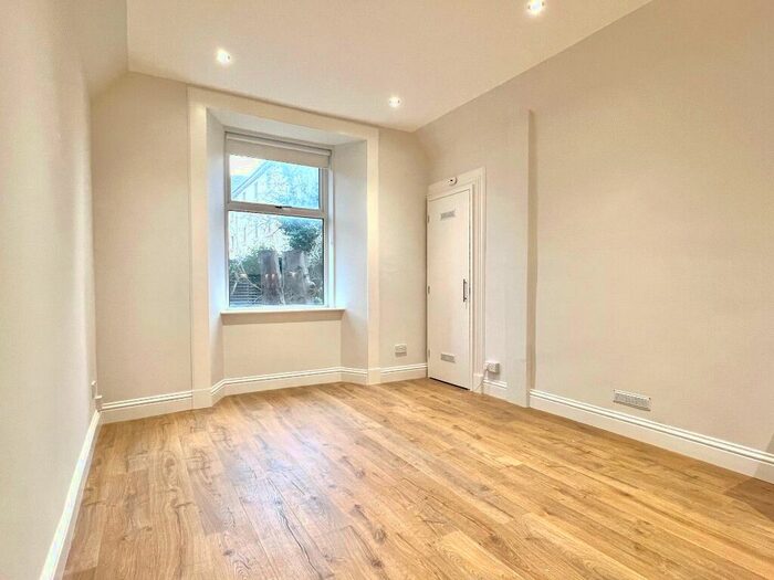 1 Bedroom Flat To Rent In Ritchie Place, Polwarth, Edinburgh, EH11