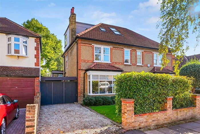 4 Bedroom Semi Detached House For Sale In Anlaby Road, Teddington, TW11