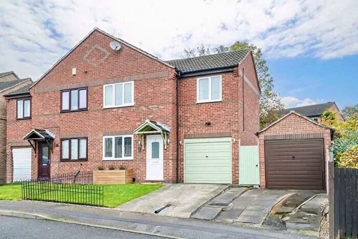 3 Bedroom Semi-Detached House To Rent In Britannia Avenue, Nottingham, NG6