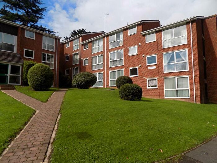 1 Bedroom Apartment To Rent In Josephine Court, Southcote Road, RG30