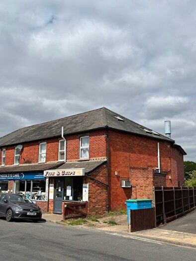 2 Bedroom Flat To Rent In Station Road, Liphook, GU30