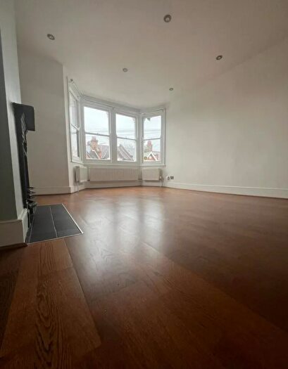 2 Bedroom Flat To Rent In Ewhurst Road, Brockley, SE4