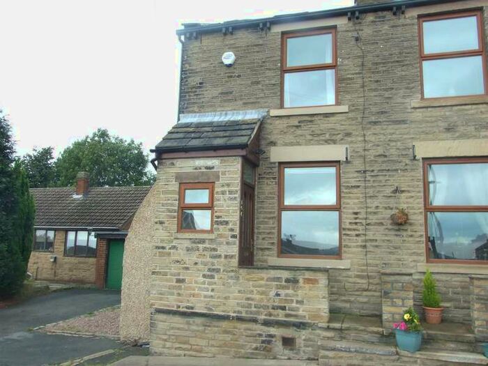 2 Bedroom Semi-Detached House To Rent In Peep Green Road, Hartshead, WF15