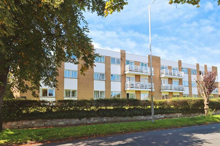 3 Bedroom Flat For Sale In Kings Court, Higher Bebington, CH63