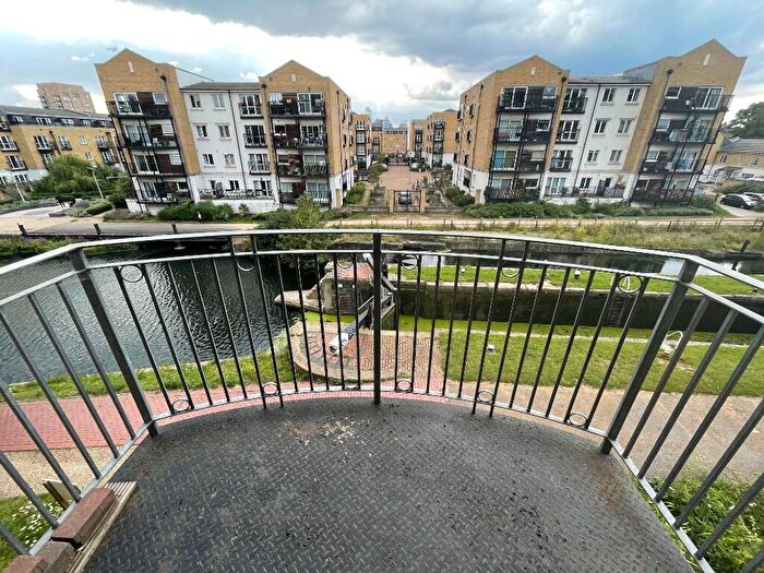 2 Bedroom Apartment To Rent In Copperfield Road, London, E3