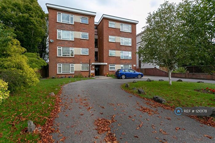 2 Bedroom Flat To Rent In Brookley Court, Bournemouth, BH8