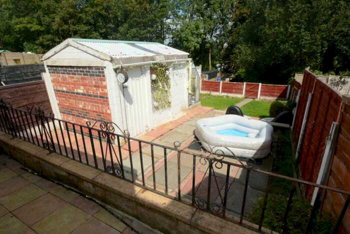2 Bedroom Semi-Detached House For Sale In Parvet Avenue, Droylsden, M43