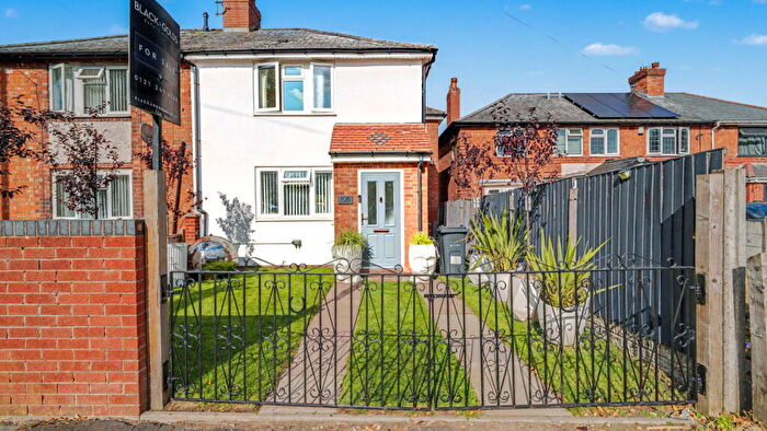 3 Bedroom Semi-Detached House For Sale In Arkley Road, Birmingham, B28