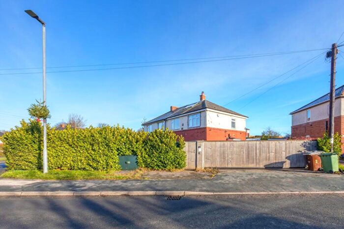 3 Bedroom Semi Detached House For Sale In Regent Street, South Hiendley, Barnsley, S72