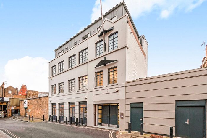 Studio For Sale In Underhill Street, Camden Town, NW1