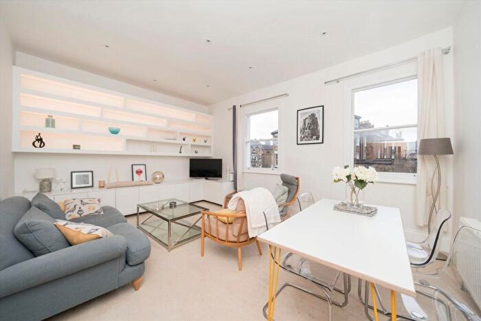 3 Bedroom Flat For Sale In Huddleston Road, Tufnell Park, N7