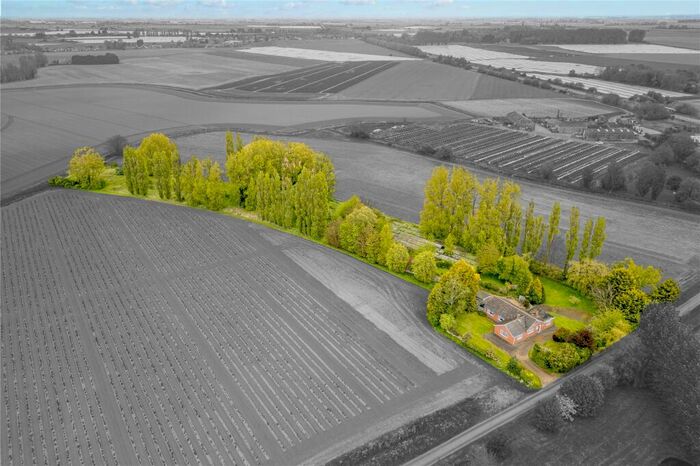 3 Bedroom Bungalow For Sale In Herdgate Lane, Pinchbeck, Spalding, Lincolnshire, PE11