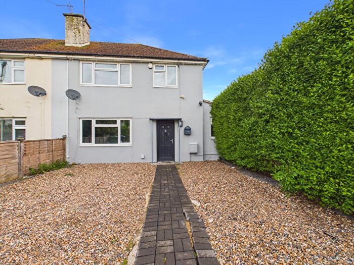 3 Bedroom Semi Detached House For Sale In Sandyleaze, Gloucester, GL2