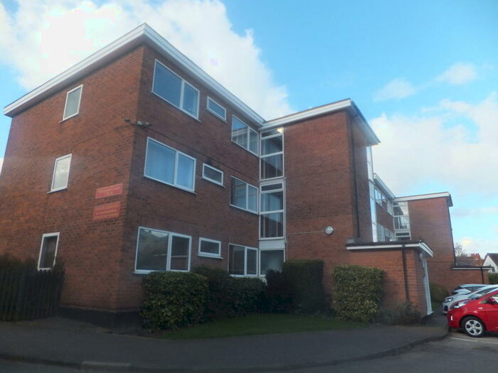 2 Bedroom Flat To Rent In Wentworth Court, Lichfield Road, Sutton Coldfield., B74