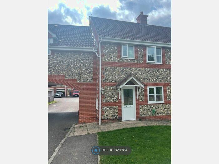 3 Bedroom Semi-Detached House To Rent In Hawkes Court, Amesbury, SP4